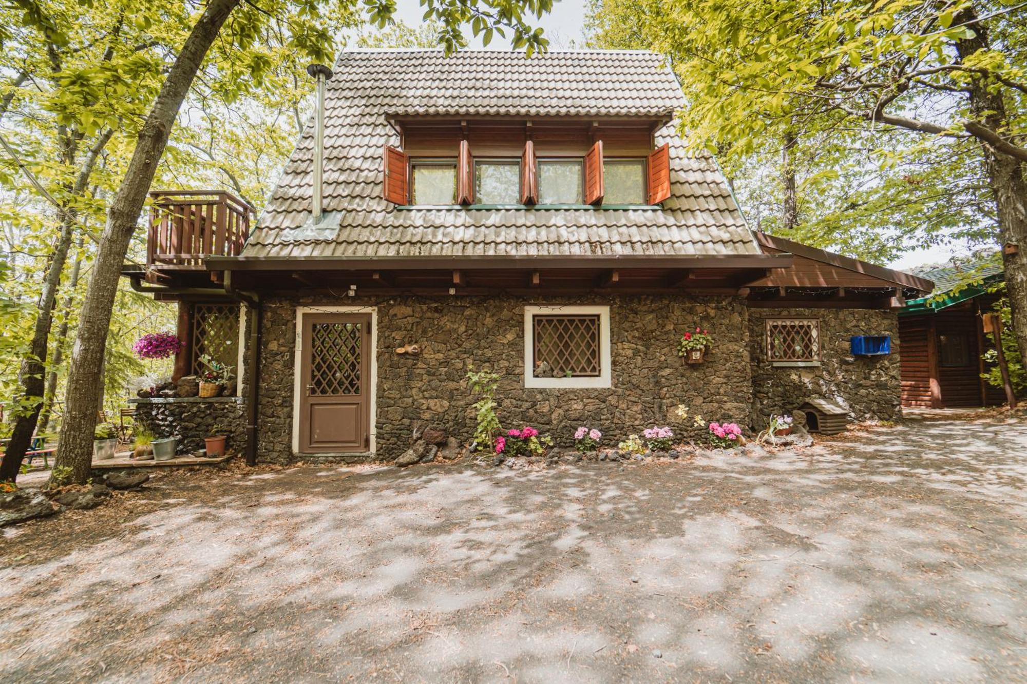 Matilde'S Chalet Etna Nature House Nicolosi Ngoại thất bức ảnh